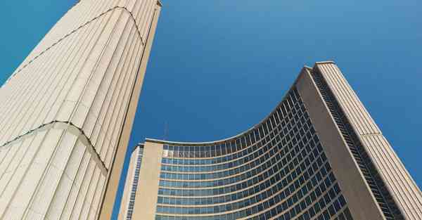 汽车汽配城_汽车汽配城灯