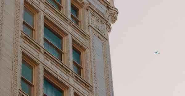 汽车汽配城_汽车汽配城灯