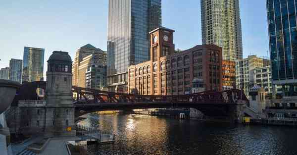 制作电影宣传片的技巧