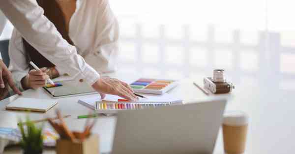 汽车汽配城_汽车汽配城灯