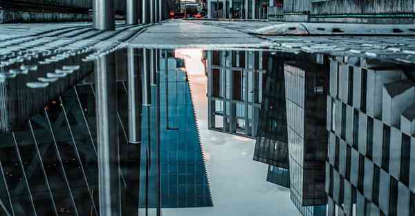 图片宣传片怎么制作的